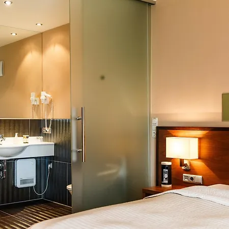 Hotel Salzburg Airport 4* Salzburg