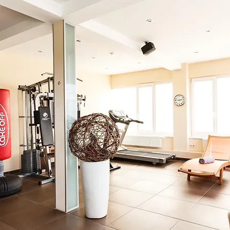 Hotel Salzburg Airport Hotel 4*
